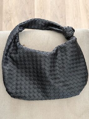 black hobo bag